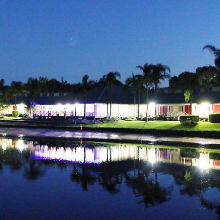 Maroochy Waterfront Motel Sunshine Coast 외부 사진