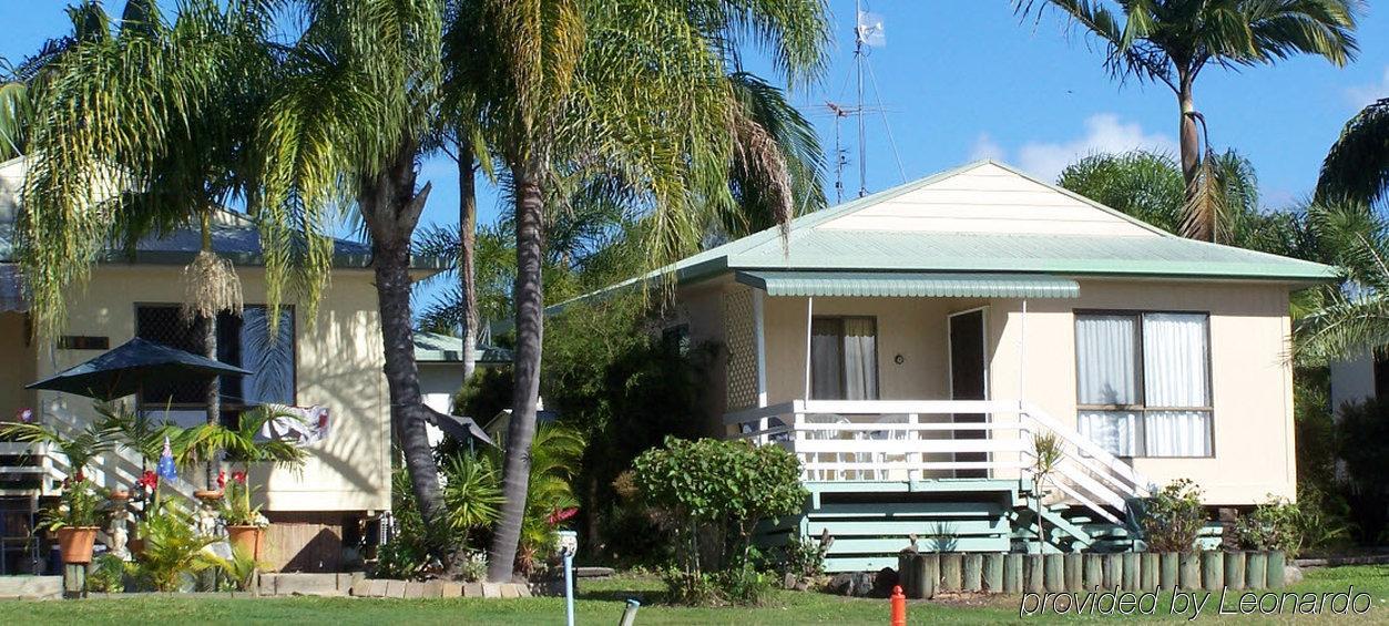 Maroochy Waterfront Motel Sunshine Coast 외부 사진