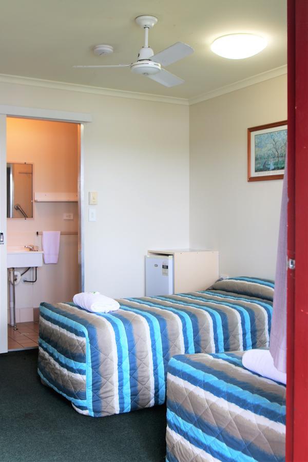 Maroochy Waterfront Motel Sunshine Coast 외부 사진