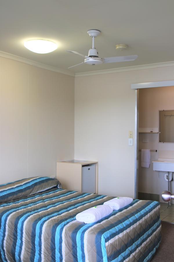 Maroochy Waterfront Motel Sunshine Coast 외부 사진