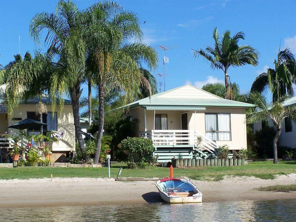 Maroochy Waterfront Motel Sunshine Coast 외부 사진
